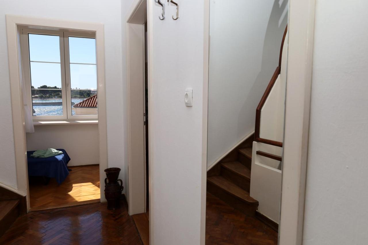Apartman Dajana Supetar Exteriör bild