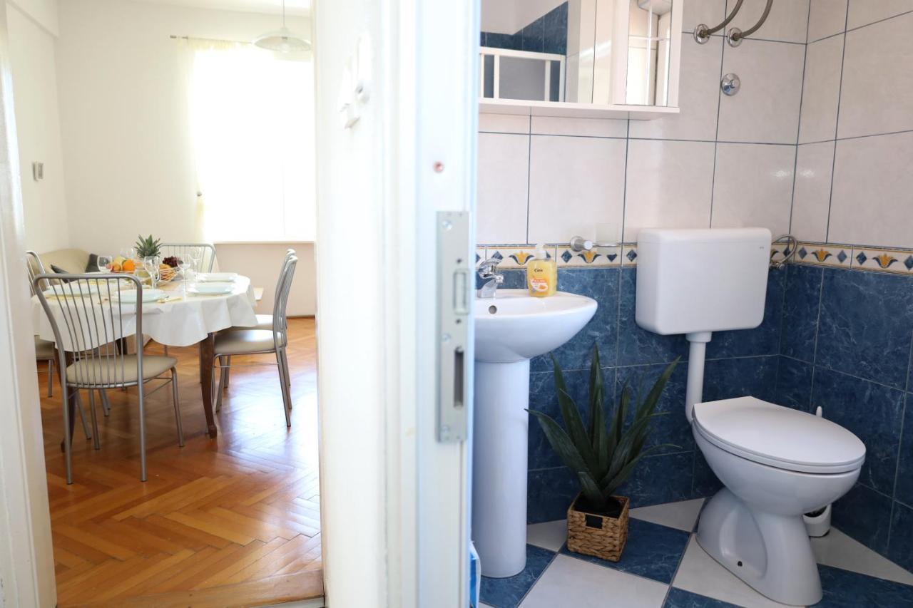 Apartman Dajana Supetar Exteriör bild