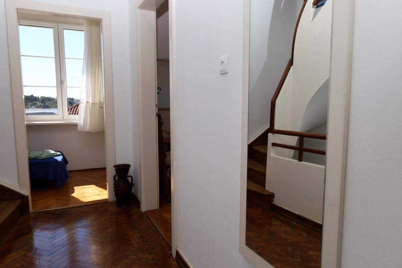 Apartman Dajana Supetar Exteriör bild