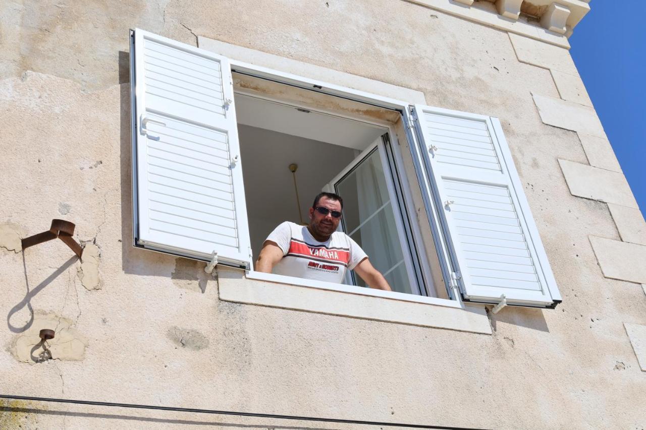 Apartman Dajana Supetar Exteriör bild