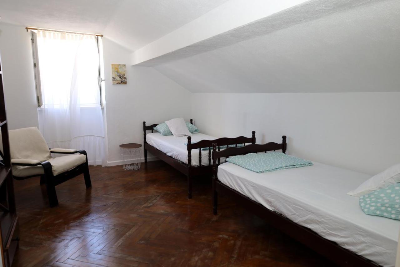Apartman Dajana Supetar Exteriör bild